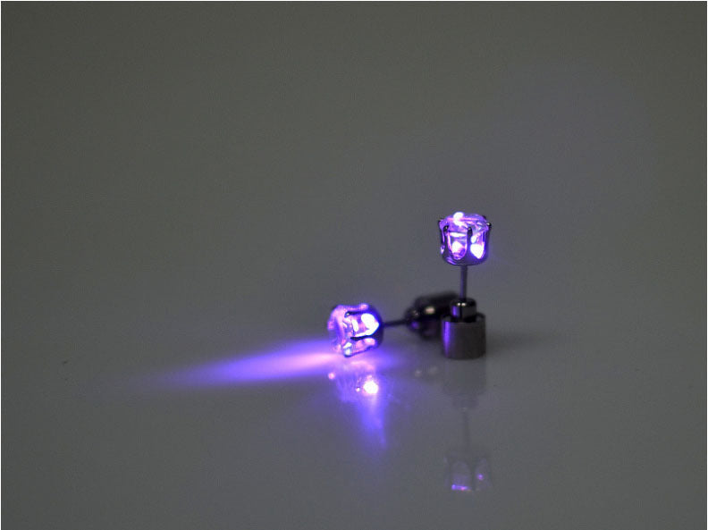 Hot Sale 1PCS Charm LED Earring Light Up Crown Glowing Crystal Stainless Ear Drop Ear Stud Earring Jewelry gift Free Shipping ARVASHAA