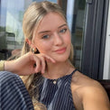 Mia K.