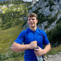 Niklas B.