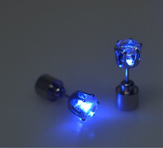 Hot Sale 1PCS Charm LED Earring Light Up Crown Glowing Crystal Stainless Ear Drop Ear Stud Earring Jewelry gift Free Shipping ARVASHAA